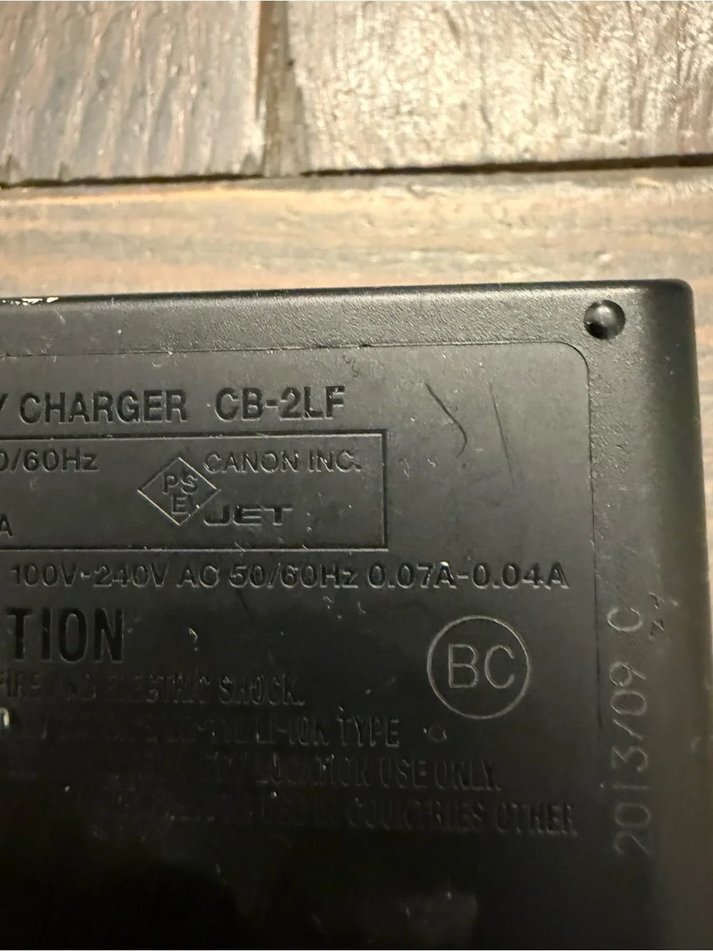 Original Canon CB-2LF 2LD Charger for NB-11L NB-11LH Battery ELPH 130 140 170 IS